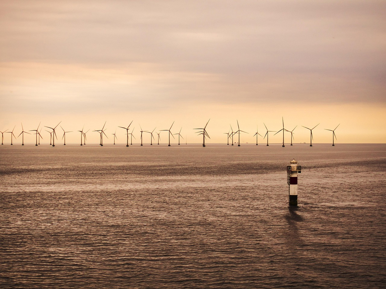 St&oslash;rre omv&aelig;ltning i offshore vindkraft: Industrigiganter indstiller driften, fremtiden for 30 GW projekter usikker