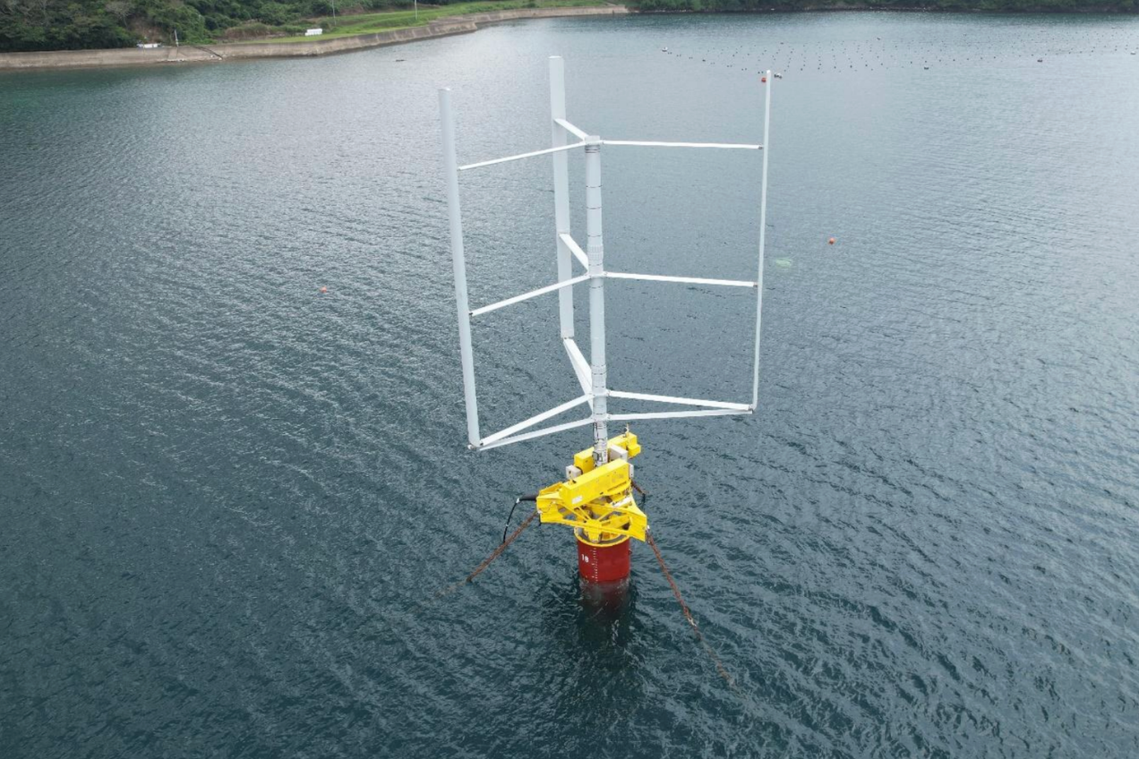 Dramatiske turbineomkostningsbesparelser: Japan implementerer en prototype til flydende vind med lodret akse