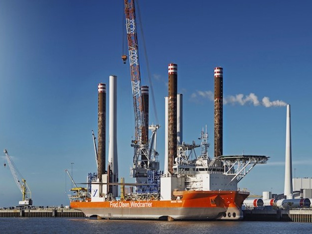 Ni turbineblade &oslash;delagt! Unders&oslash;gelsesrapport udgivet om kollision med vindinstallationsfart&oslash;jer